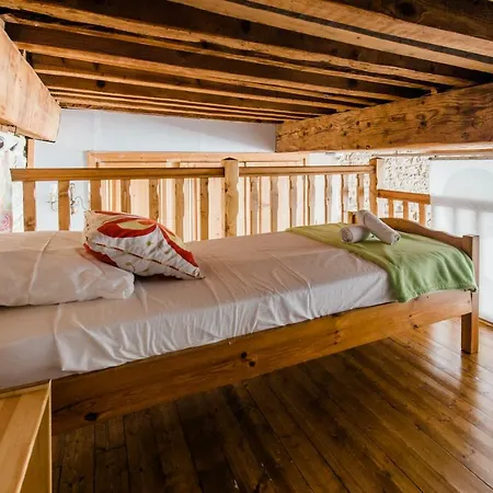 Constantine Terreaux Apartman